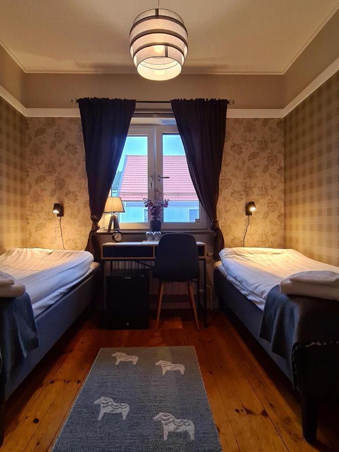 Dala-Jaerna Hotell Och Vandrarhem ภายนอก รูปภาพ